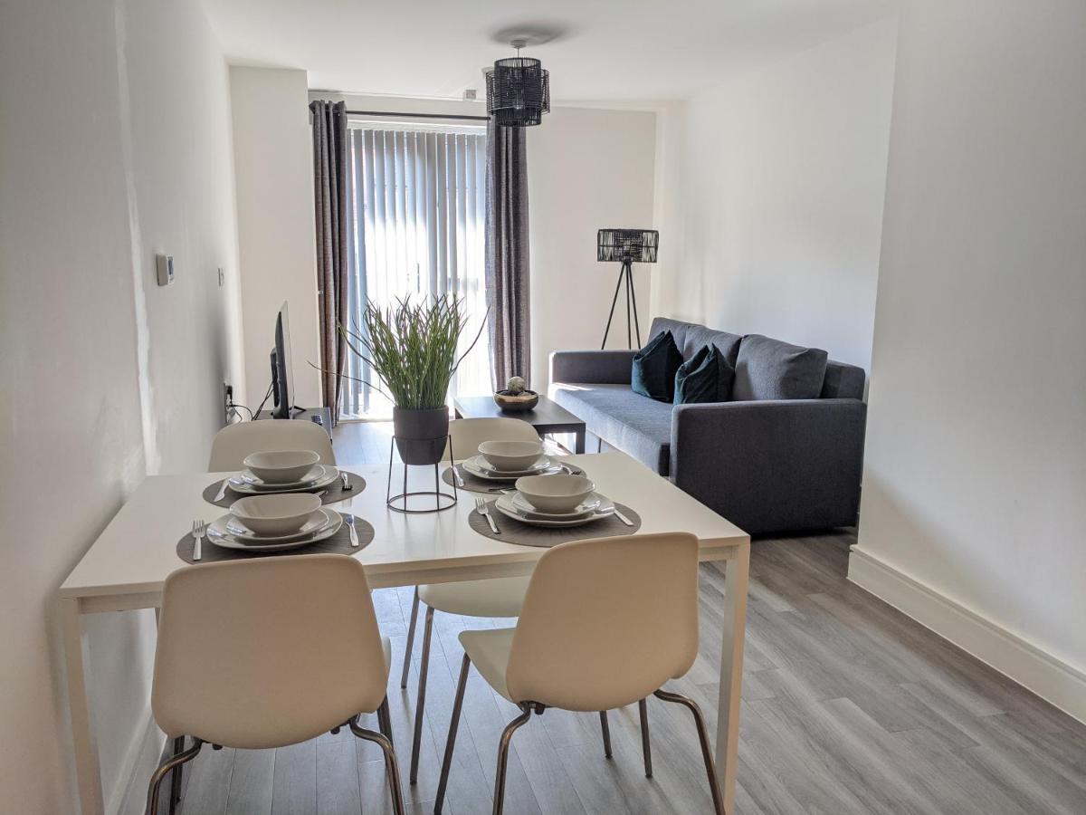 Suffield Lodge By Wycombe Apartments ไฮวิคัมบ์ ภายนอก รูปภาพ